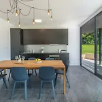 Caeli Villa *