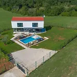 Caeli Villa *